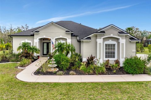 House in Bradenton, Florida 4 bedrooms, 242.57 sq.m. № 1529351 - photo 1