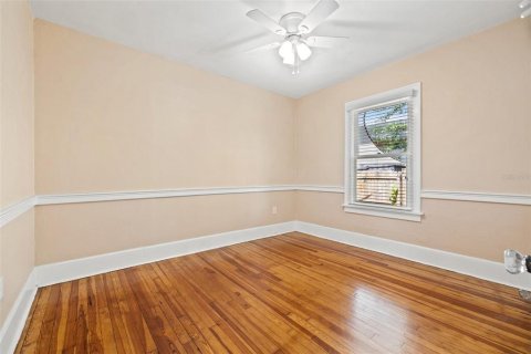 House in Saint Petersburg, Florida 3 bedrooms, 146.04 sq.m. № 1510183 - photo 25
