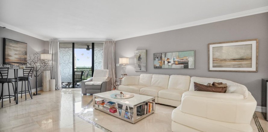 Condo in Lauderhill, Florida, 3 bedrooms  № 1834333