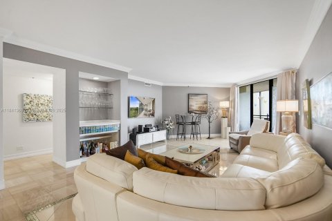 Condo in Lauderhill, Florida, 3 bedrooms  № 1834333 - photo 2