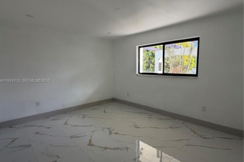 Villa ou maison à louer à Homestead, Floride: 4 chambres, 236.81 m2 № 1982548 - photo 6