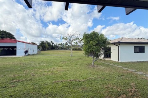 Villa ou maison à louer à Homestead, Floride: 4 chambres, 236.81 m2 № 1982548 - photo 29