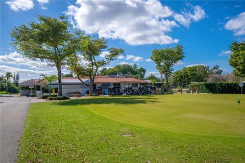 Снять в аренду кондоминиум в Дорал, Флорида 3 спальни, 159.05м2, № 1990675 - фото 13