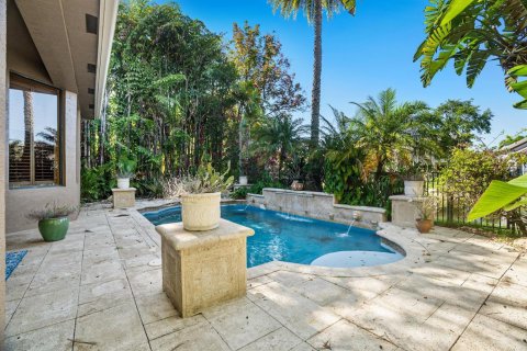 House in Wellington, Florida 5 bedrooms, 357.21 sq.m. № 2188543 - photo 3