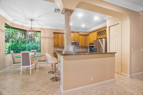 House in Wellington, Florida 5 bedrooms, 357.21 sq.m. № 2188543 - photo 11