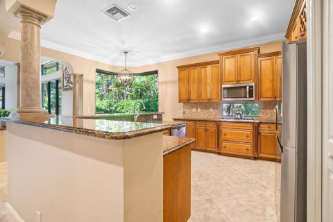 House in Wellington, Florida 5 bedrooms, 357.21 sq.m. № 2188543 - photo 15
