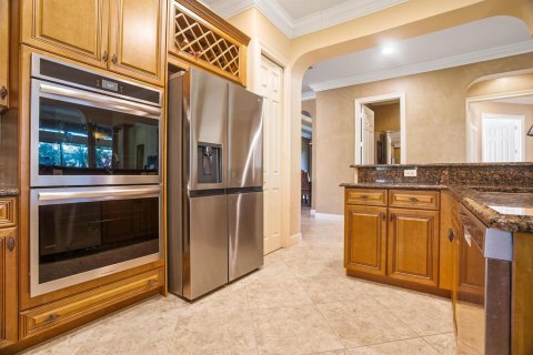 House in Wellington, Florida 5 bedrooms, 357.21 sq.m. № 2188543 - photo 16