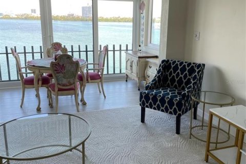 Condo in Clearwater, Florida, 2 bedrooms № 219072 - photo 20