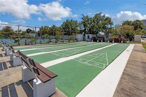 Condo in Clearwater, Florida, 2 bedrooms № 219072 - photo 12