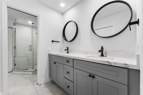 Villa ou maison à vendre à Margate, Floride: 4 chambres, 231.98 m2 № 2433946 - photo 20