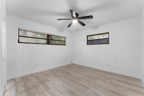 Villa ou maison à vendre à Margate, Floride: 4 chambres, 231.98 m2 № 2433946 - photo 26