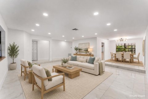 Villa ou maison à vendre à Margate, Floride: 4 chambres, 231.98 m2 № 2433946 - photo 9