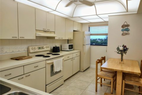 Copropriété à louer à Jensen Beach, Floride: 2 chambres, 107.21 m2 № 1935799 - photo 7