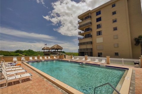 Copropriété à louer à Jensen Beach, Floride: 2 chambres, 107.21 m2 № 1935799 - photo 3