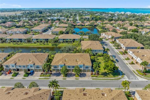Copropriété à vendre à Bradenton, Floride: 3 chambres, 141.21 m2 № 2093092 - photo 2