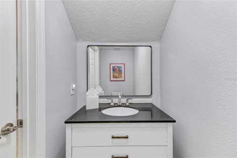 Copropriété à vendre à Bradenton, Floride: 3 chambres, 141.21 m2 № 2093092 - photo 16