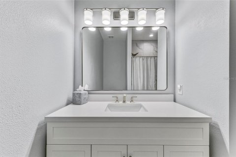 Copropriété à vendre à Bradenton, Floride: 3 chambres, 141.21 m2 № 2093092 - photo 25