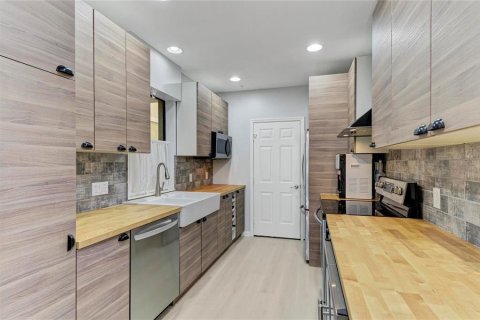Copropriété à vendre à Bradenton, Floride: 3 chambres, 141.21 m2 № 2093092 - photo 14