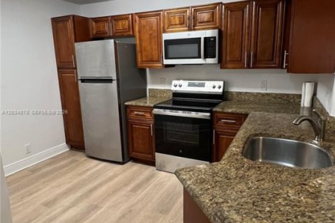 Copropriété à vendre à Coral Springs, Floride: 2 chambres, 91.42 m2 № 2154613 - photo 18