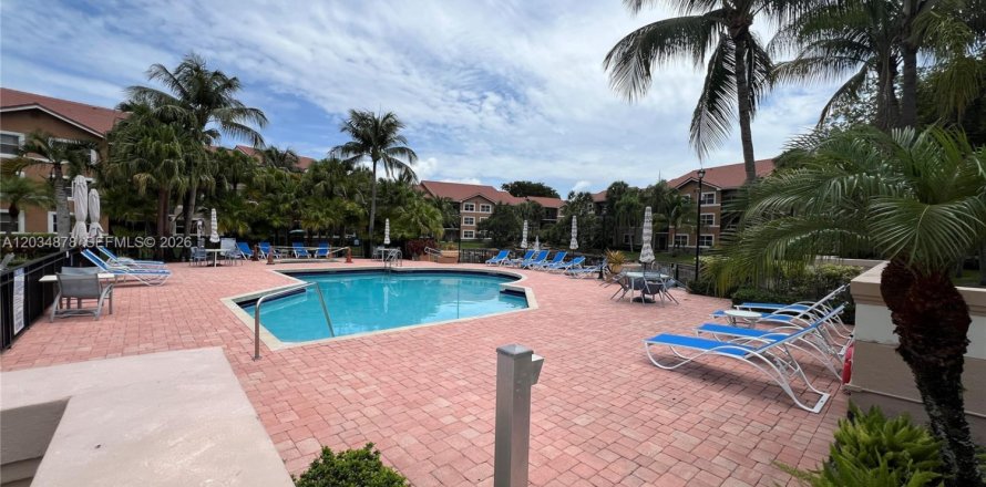 Condo à Coral Springs, Floride, 2 chambres № 2154613