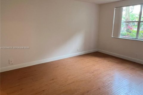 Copropriété à vendre à Coral Springs, Floride: 2 chambres, 91.42 m2 № 2154613 - photo 9