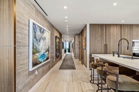 Condo in Fort Lauderdale, Florida, 4 bedrooms  № 2019914 - photo 16