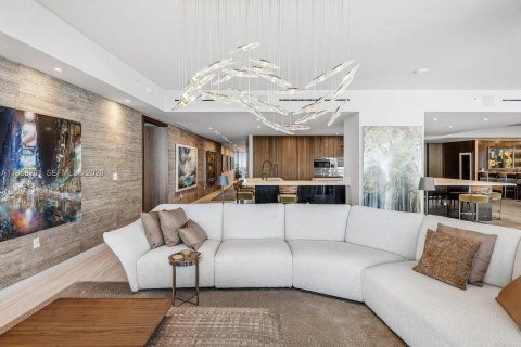 Condo in Fort Lauderdale, Florida, 4 bedrooms  № 2019914 - photo 4