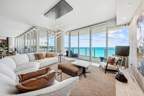 Condo in Fort Lauderdale, Florida, 4 bedrooms  № 2019914