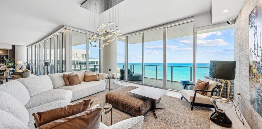 Condo in Fort Lauderdale, Florida, 4 bedrooms  № 2019914