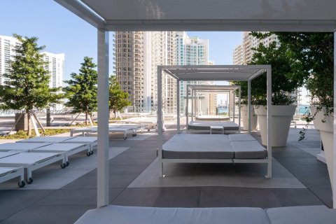 Снять в аренду кондоминиум в Майами, Флорида 1 спальня, 55.46м2, № 2064890 - фото 14