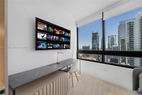 Condo in Miami, Florida, 1 bedroom  № 2042622 - photo 11