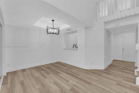 Villa ou maison à vendre à Dania Beach, Floride: 3 chambres, 128.21 m2 № 2048939 - photo 30