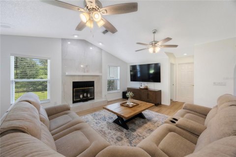 Villa ou maison à vendre à Wesley Chapel, Floride: 4 chambres, 218.04 m2 № 1746992 - photo 18