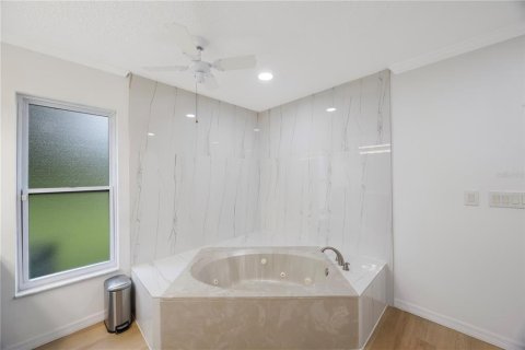 Villa ou maison à vendre à Wesley Chapel, Floride: 4 chambres, 218.04 m2 № 1746992 - photo 26