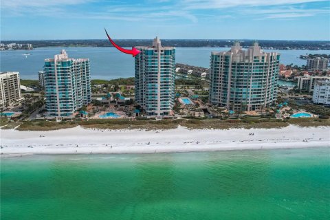 Copropriété à louer à Clearwater, Floride: 2 chambres, 116.59 m2 № 1734252 - photo 1