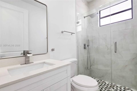 House in Lehigh Acres, Florida 3 bedrooms № 2004343 - photo 28