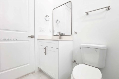 House in Lehigh Acres, Florida 3 bedrooms № 2004343 - photo 29