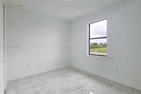 House in Lehigh Acres, Florida 3 bedrooms № 2004343 - photo 27