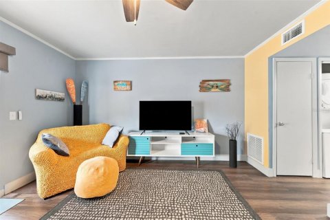Condo in Tampa, Florida, 1 bedroom  № 2400296 - photo 13