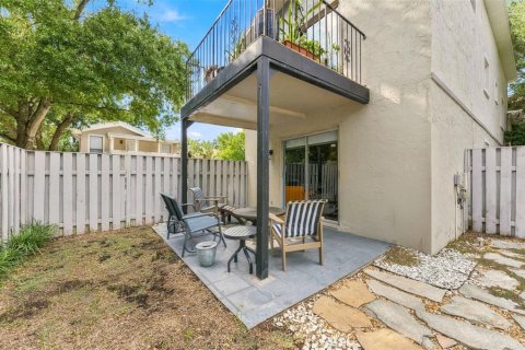 Condo in Tampa, Florida, 1 bedroom  № 2400296 - photo 25