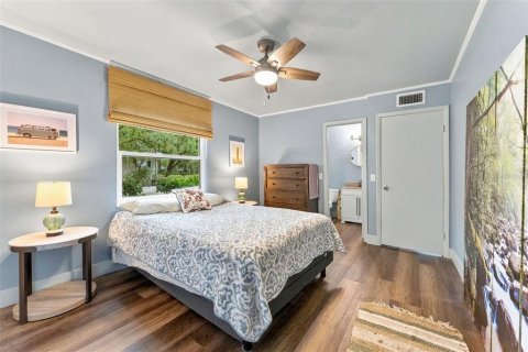 Condo in Tampa, Florida, 1 bedroom  № 2400296 - photo 16