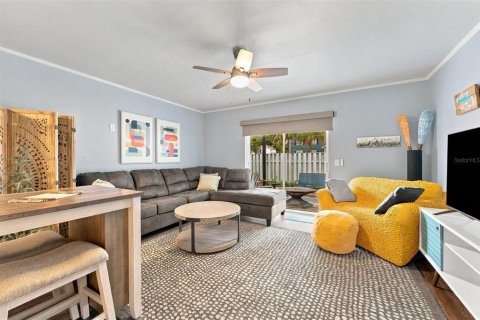 Condo in Tampa, Florida, 1 bedroom  № 2400296 - photo 14