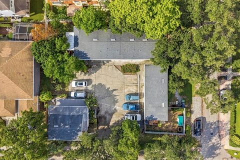 Condo in Tampa, Florida, 1 bedroom  № 2400296 - photo 29