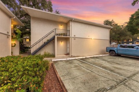 Condo in Tampa, Florida, 1 bedroom  № 2400296