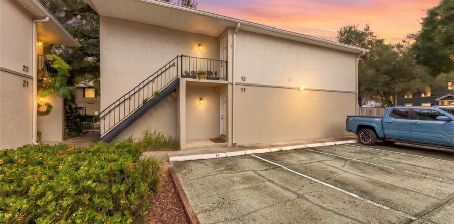 Condo in Tampa, Florida, 1 bedroom  № 2400296