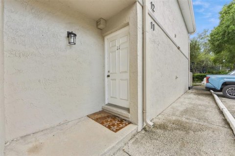 Condo in Tampa, Florida, 1 bedroom  № 2400296 - photo 3