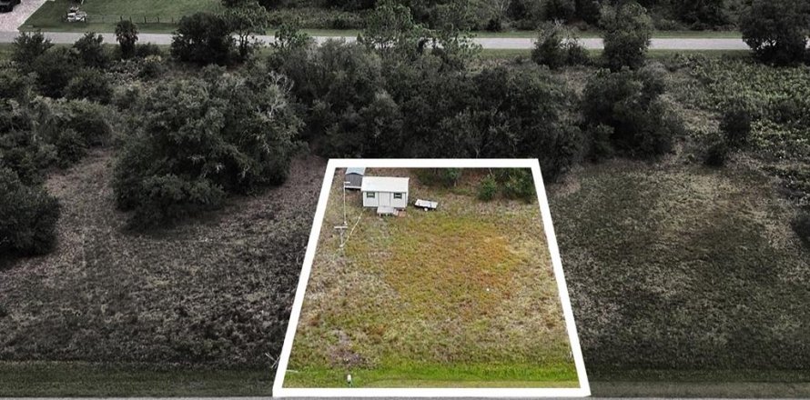 Land in Punta Gorda, Florida № 2379635