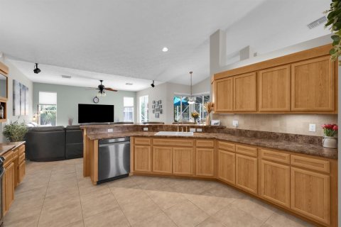 Casa en venta en Port St. Lucie, Florida, 3 dormitorios, 185.8 m2 № 2078362 - foto 16
