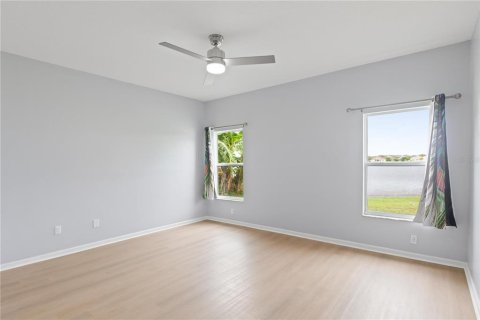 Villa ou maison à louer à Orlando, Floride: 4 chambres, 191.56 m2 № 1918341 - photo 18