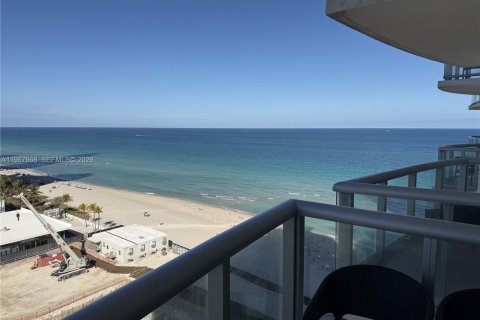 Condo in Sunny Isles Beach, Florida, 1 bedroom № 2081433